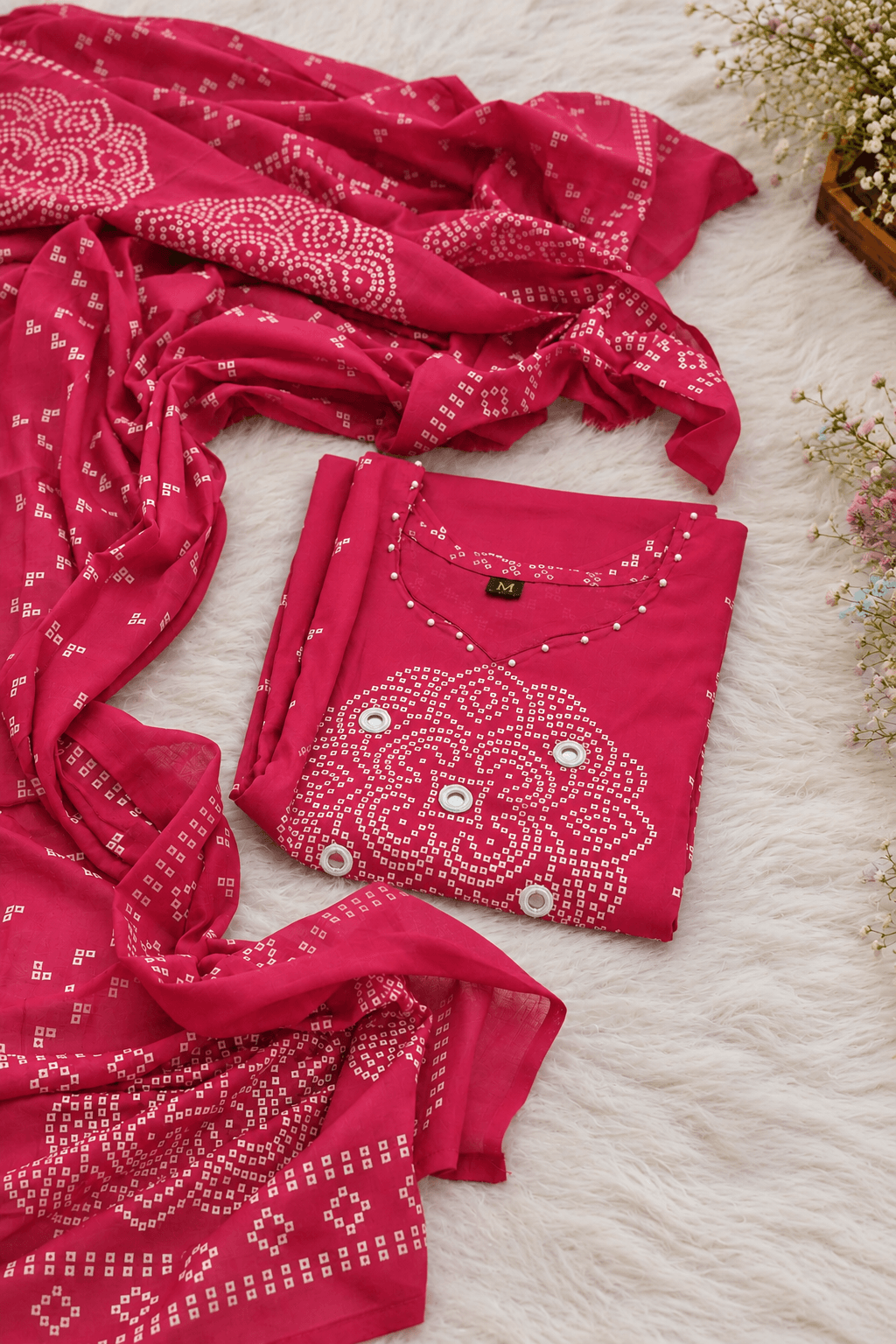 Rani Pink Bandhani Print 3-Piece Mul Mul Cotton Kurta Set — photo 4 of 4