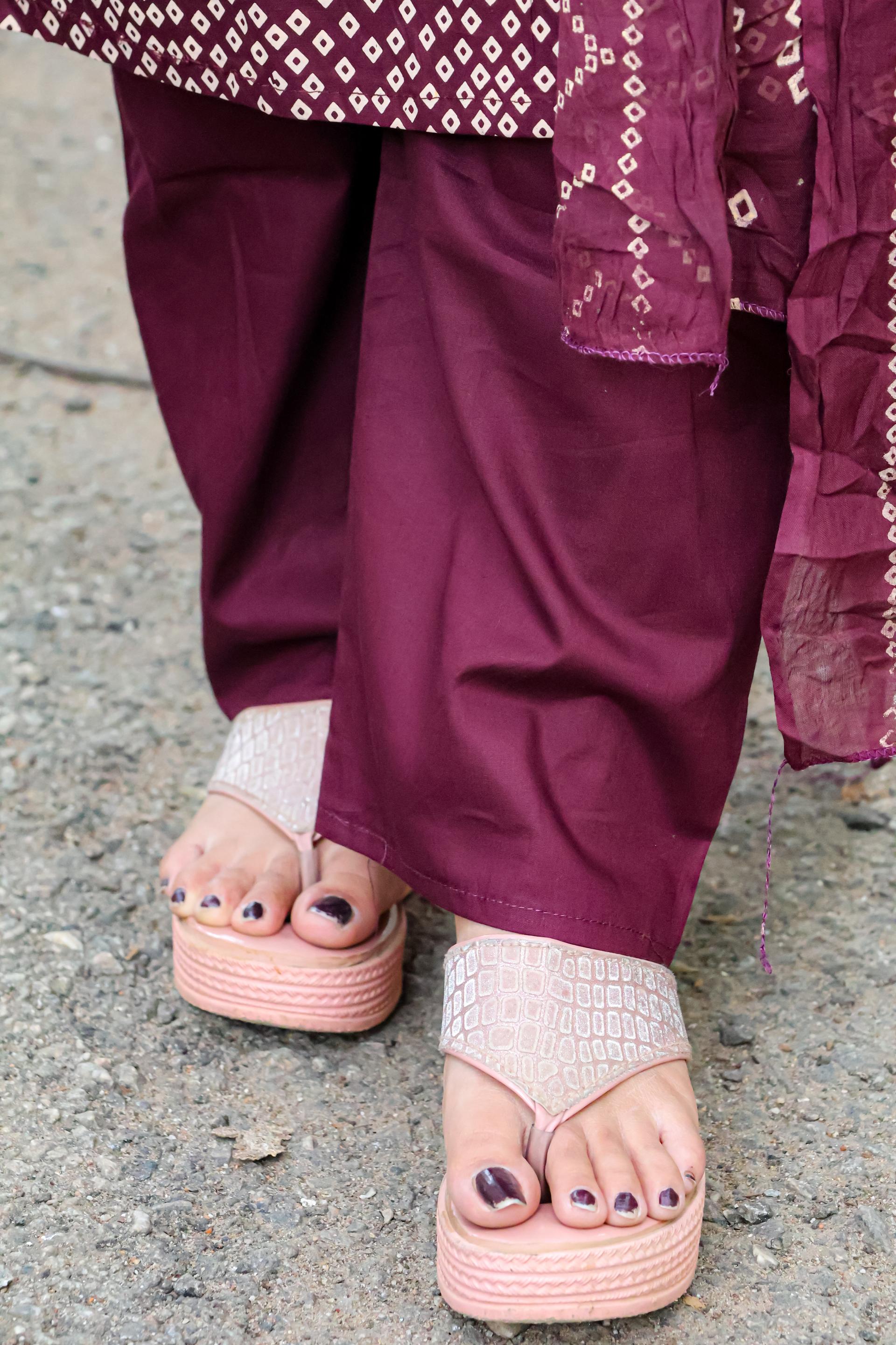 Rich Wine Dabu Cotton Bandhani-Inspired Kurta Set with Dupatta & Palazzo — photo 4 of 6