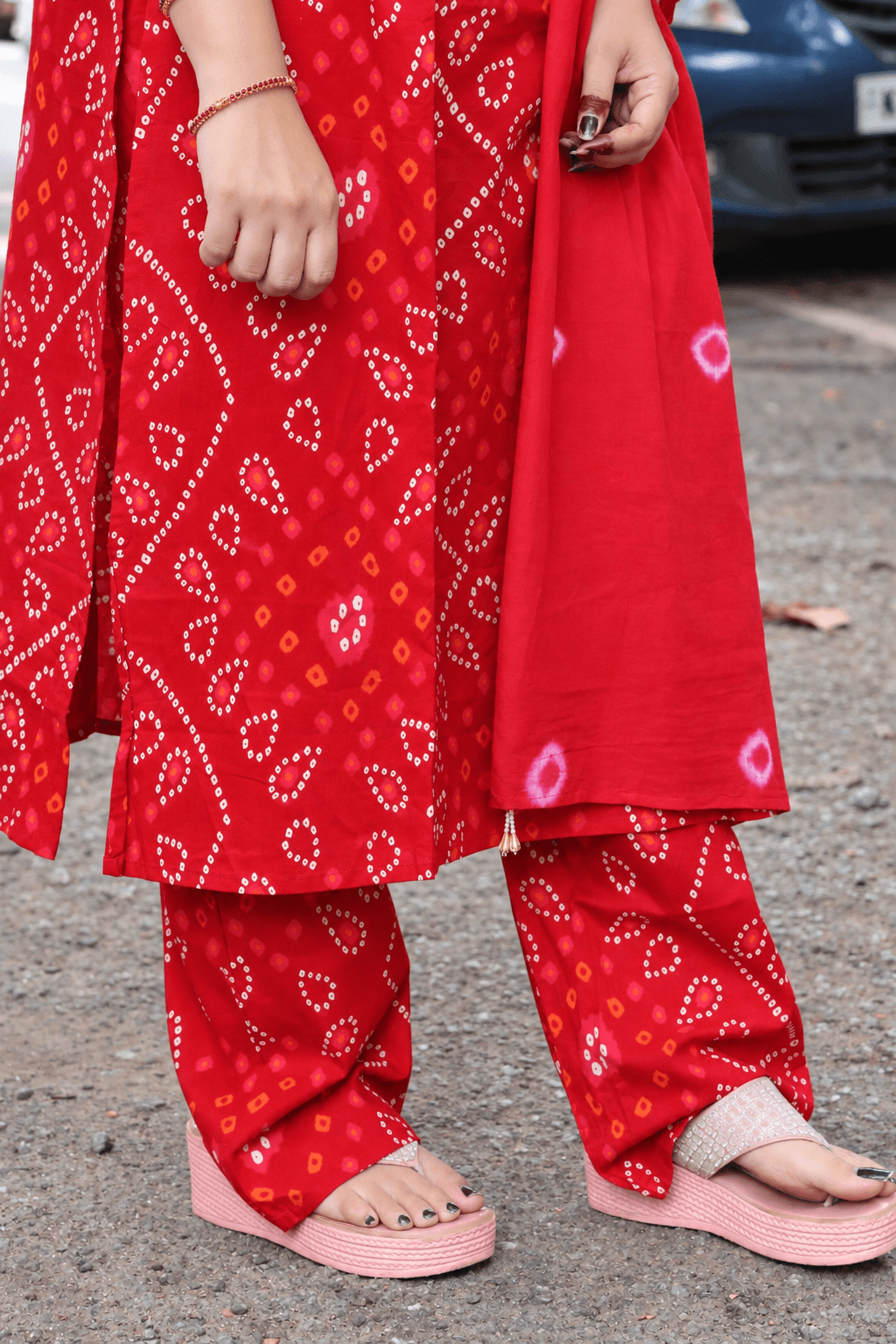 Coral Red Bandhani Print 3-Piece Mul Mul Cotton Set — photo 2 of 5